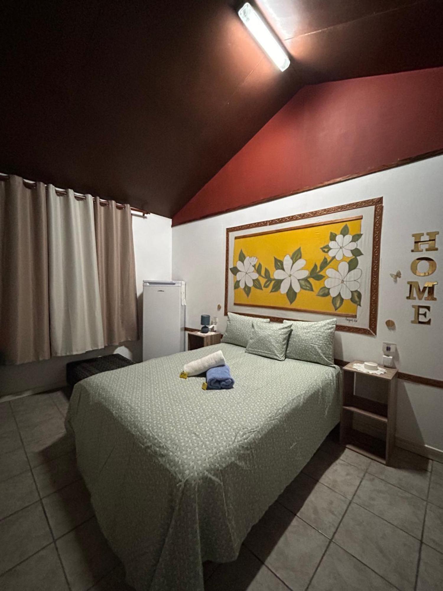 Chez Tamatuamai Hotell Avatoru Exteriör bild